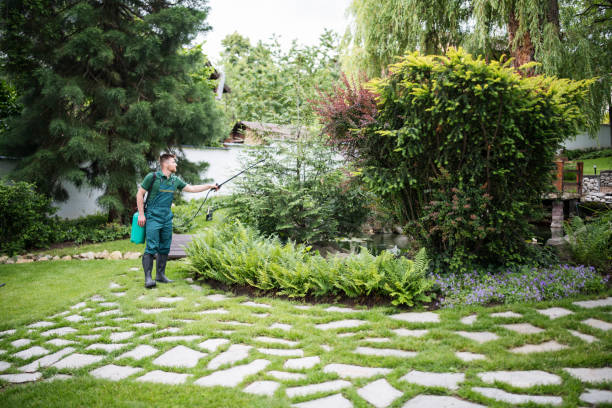 Best Wildlife Control Services  in Flora, IL